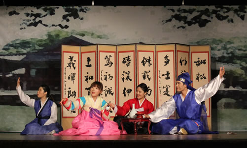 20120908-16韩国外国语大学孔子学院中文话剧《春香新传》首尔北京成功巡演图1