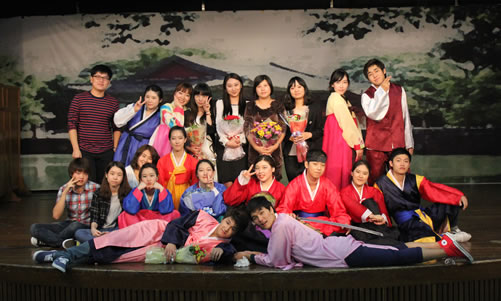 20120908-16韩国外国语大学孔子学院中文话剧《春香新传》首尔北京成功巡演图2