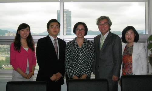 110527-0529钟美荪副校长出席“2011年亚洲地区孔子学院研讨会”2