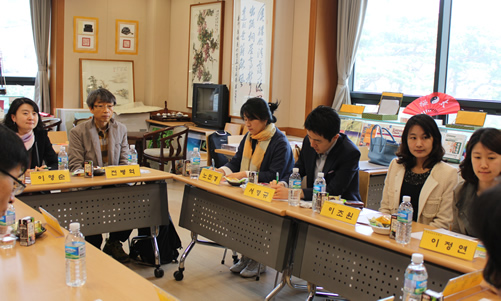 20150411韩国外国语大学孔子学院召开首尔•京畿地区高中汉语教师咨询团会议图1