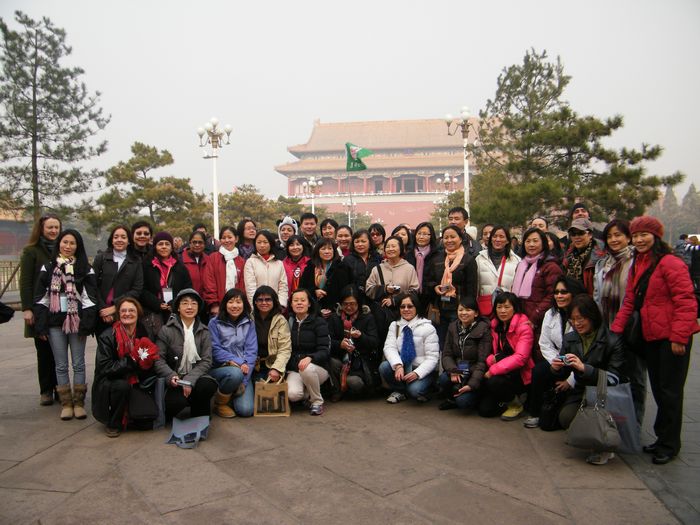 图3学员在故宫的合影