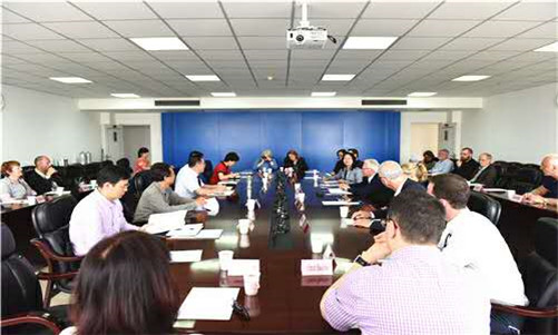 图片3:与宁夏大学相关领导举行座谈交流会_副本