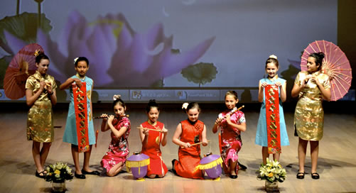 20130207阿联酋阿布扎比市布莱顿中学举办中国农历新年庆祝活动图3