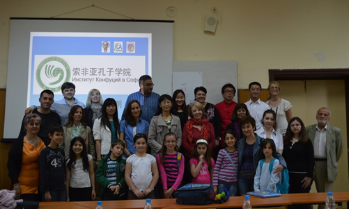 20140530索非亚孔子学院督导组考察旧扎戈拉市高尔基学校教学点图3