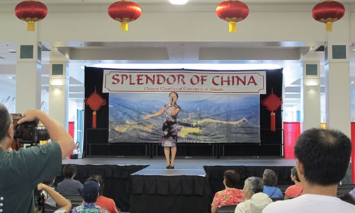 20111029-30夏威夷大学孔子学院参加“华美中国节”并筹办文化活动图3