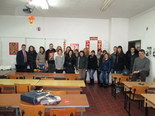 图1保加利亚索非亚孔子学院西南大学教学点举办庆春节中国文化活动