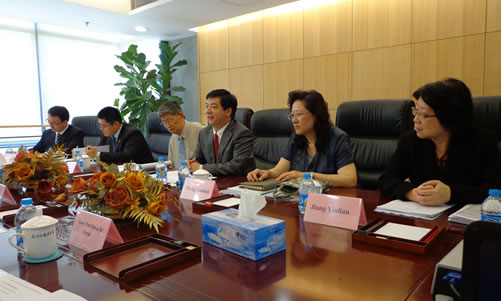 20120716马来西亚马来亚大学孔子汉语学院第二届理事会在我校召开图1