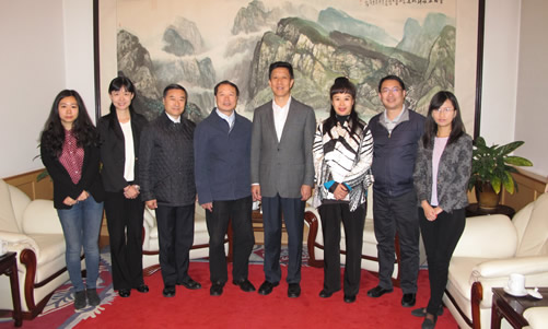 我校代表团在“三巡”演出期间拜会中国驻匈牙利、波兰大使并进行校际交流会谈图2