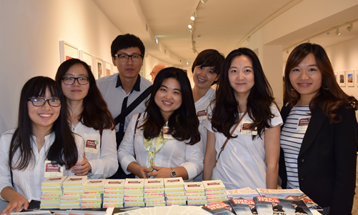 20151009意大利罗马大学孔子学院“千面中国”摄影作品展开幕图1