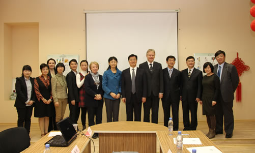 20121130教育部副部长杜玉波一行考察索非亚孔子学院图3