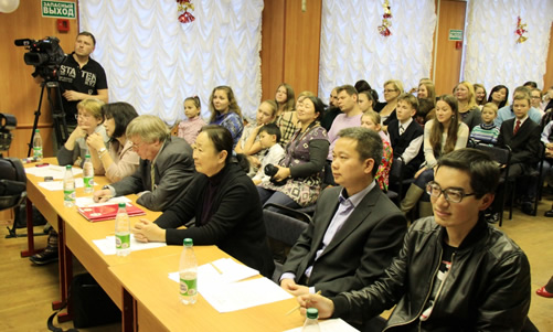 20131129莫斯科国立语言大学孔子学院举办第一届诗歌朗诵会图2